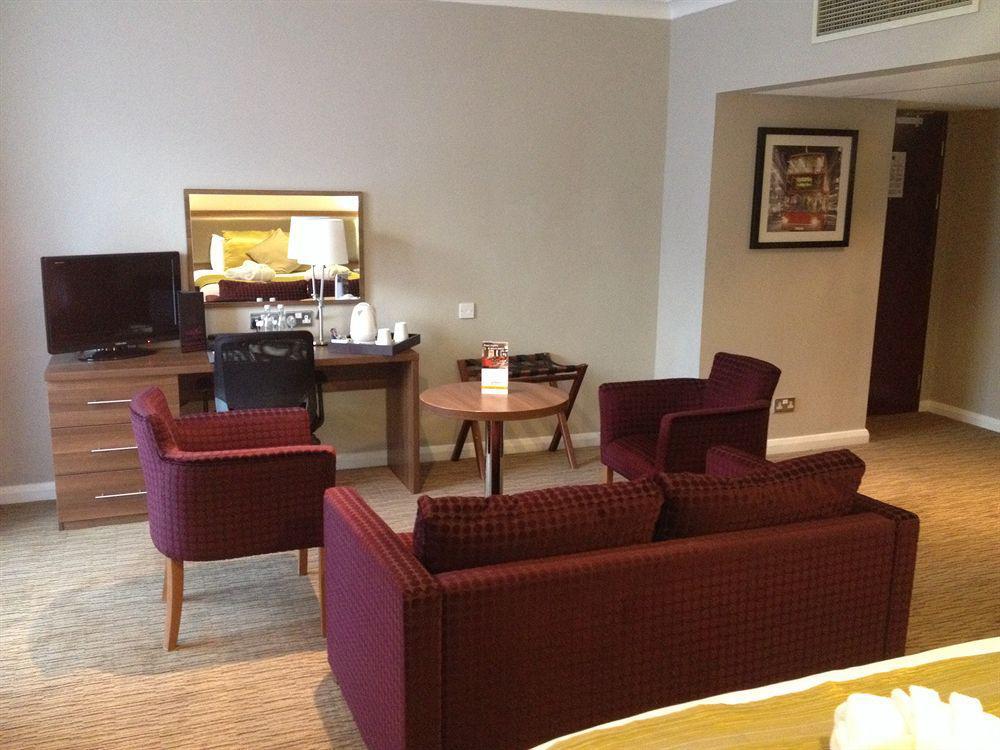 Clarion Croydon Park Hotel Exterior foto