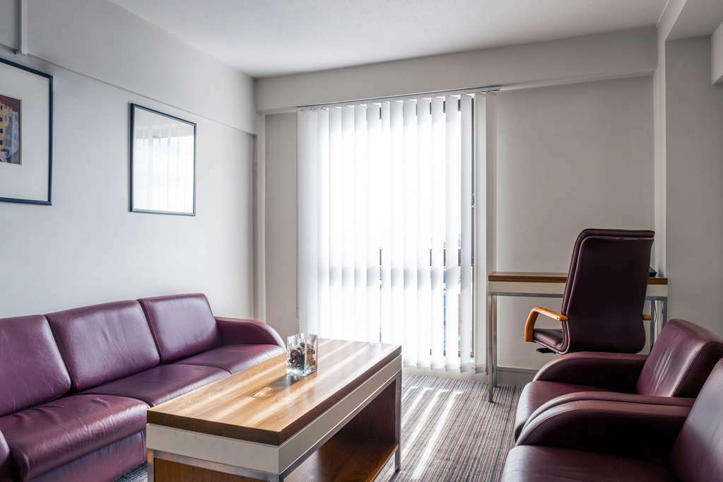 Clarion Croydon Park Hotel Instalações foto