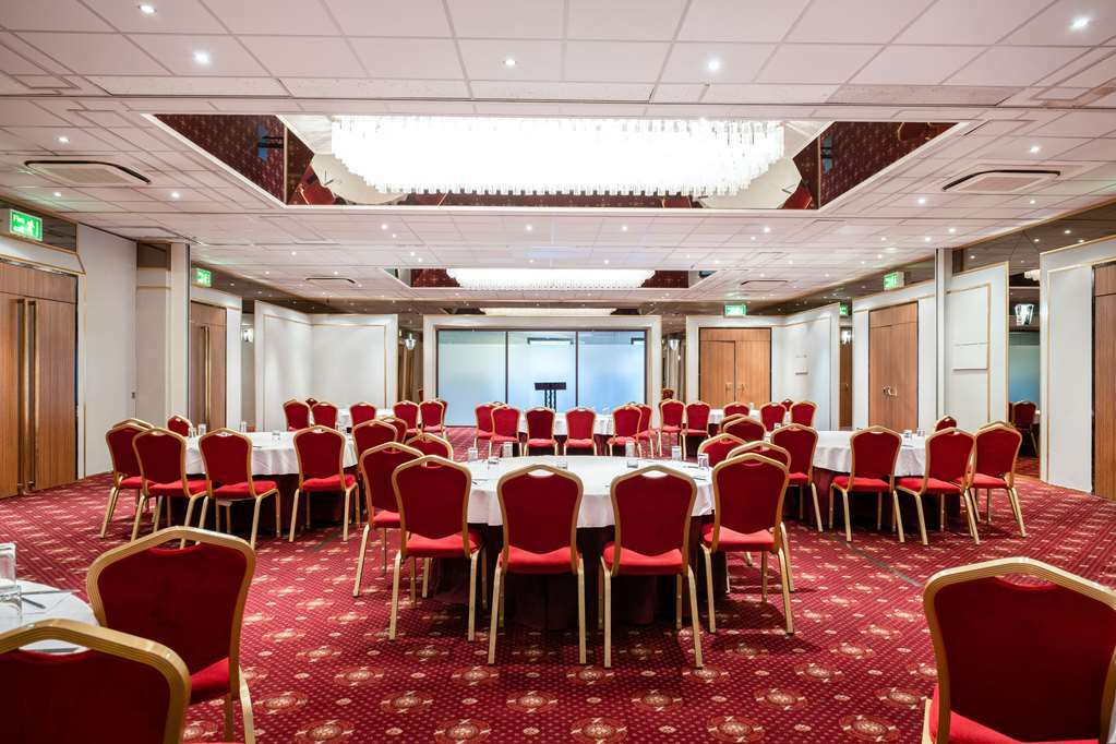 Clarion Croydon Park Hotel Instalações foto
